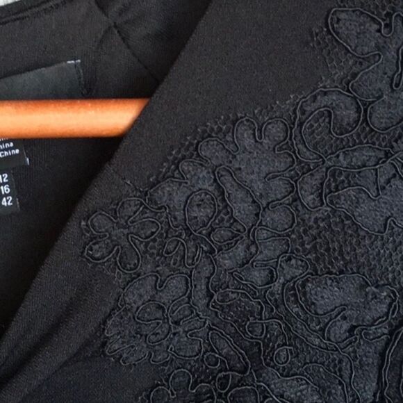 Maggie London Dress NWT Lace Sheath Details Size 6 - Picture 4 of 11